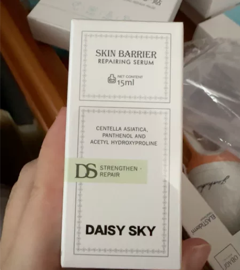 雏菊的天空 多元修护精华 全新24年11月...