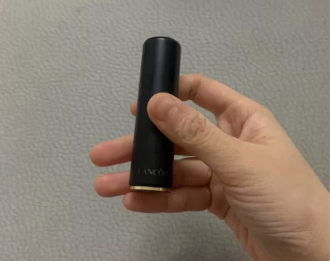 兰蔻196口红 之前多买的一只，余量见图，...