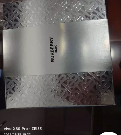 BURBERRY男士香水，年会中的，个人用...