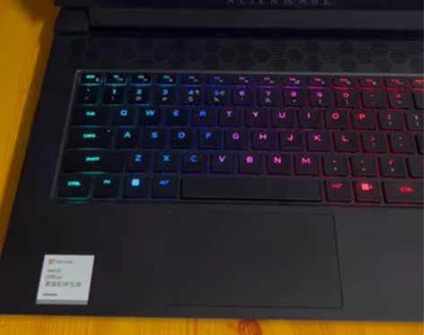 最新款外星人m15R7 i7 2K屏240...