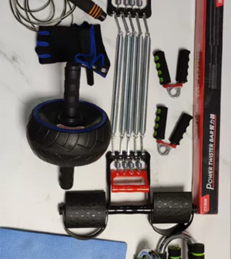 买了全套健身器材,臂力器(没使用过),三用...