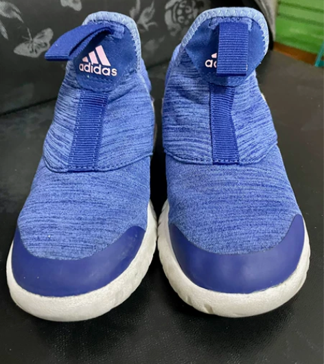 阿迪海马鞋，尺寸9.5k，粉蓝拼色，可男可...