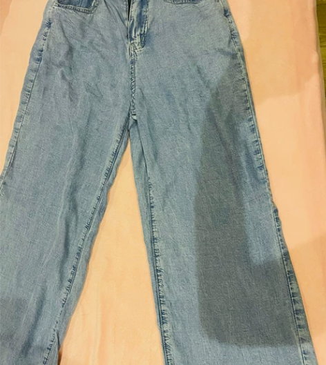 牛仔裤,秋夏季软牛仔直筒裤有弹性面料很舒服...