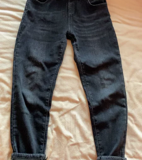 加绒牛仔裤35包邮，断舍离全新 感兴趣的话...
