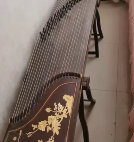 古筝，闲置，300元出手 感兴趣的话点“我...