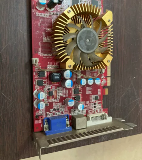 七彩虹显卡参数看图,升级换下来的49元出 ...