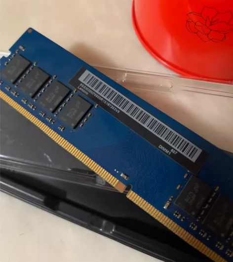 联想品牌机内存,有联想条形码和序列号,DD...