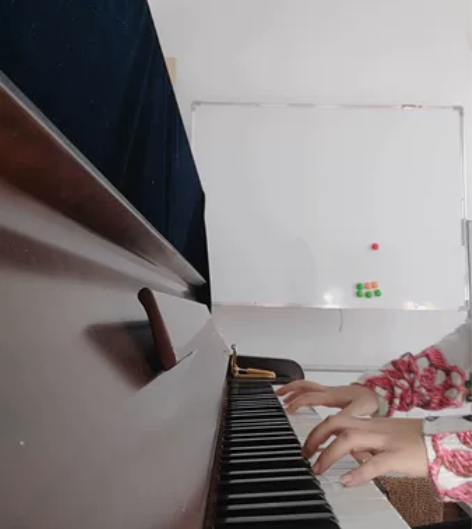 工作室不干了，中古钢琴便宜出，无翻新，无改...