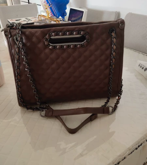 女士包,腋下包,手提包。几乎全新。链条不褪...