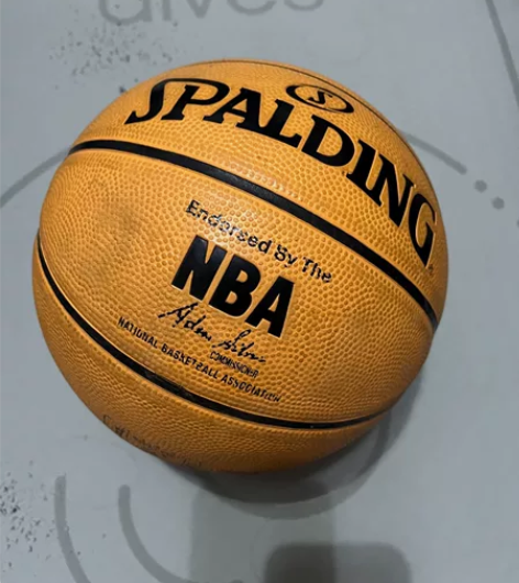 斯伯丁篮球手感之王NBA比赛专用篮球 家里...
