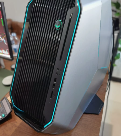 外星人大三角，成色完美，850W电源，带光...