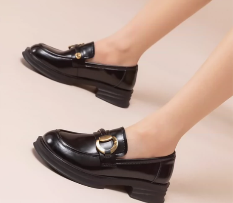 J卓诗尼2023春季新款女鞋粗跟厚底乐福鞋...