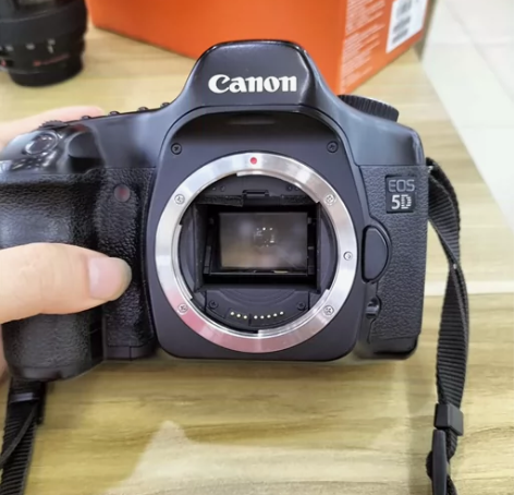 佳能老5d   全画幅单反 成色不错   ...