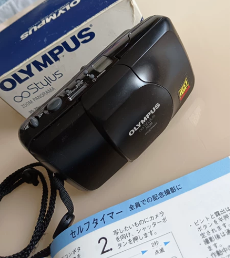 奥林巴斯胶卷照相机，原装无维修功能完好，日...
