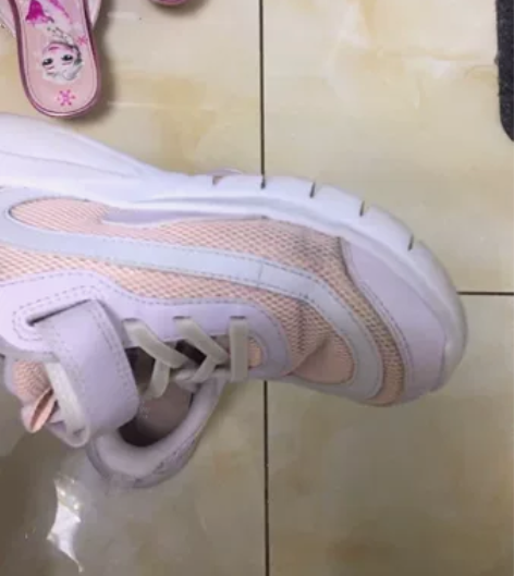 安踏女童鞋31码内长195，专柜购入 感兴...