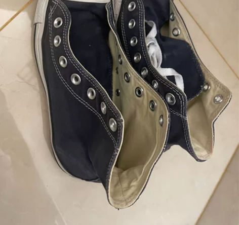 匡威蓝色高帮帆布鞋，36.5码，穿着状态特...