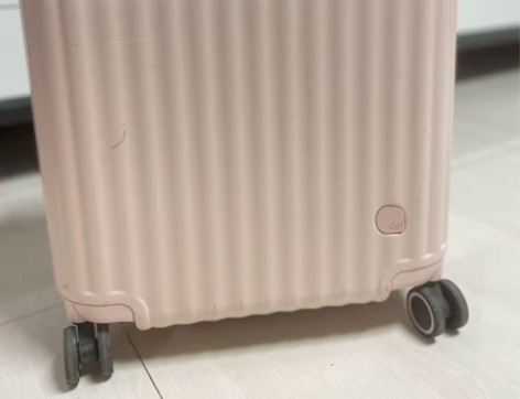 16寸行李箱，还是挺能装的，颜色非常少女心...
