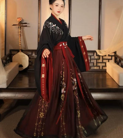 【汉服出租】摄影服装出租｜云芳晴绾星辰汉服...