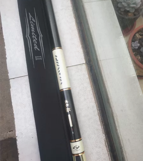 帮父亲出一根日本达瓦波纹极二代目钓竿 6....