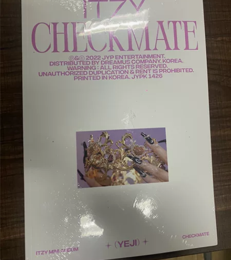 itzy checkmate新专  未拆 ...