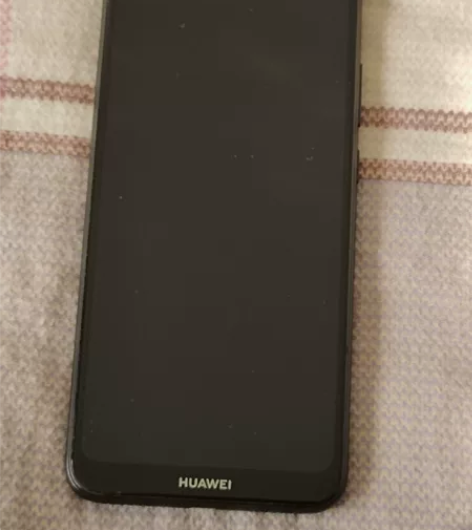 华为畅享9e，3+32g，19年8月份买的...