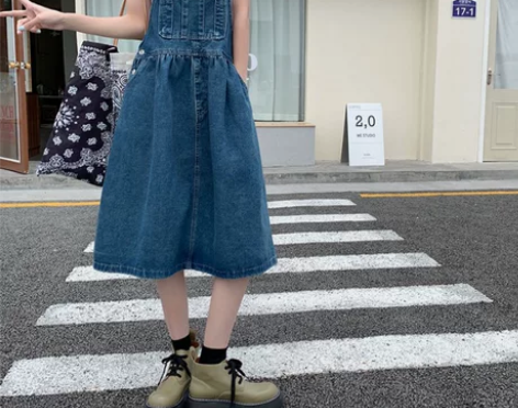 KUMI牛仔水洗背带连衣裙女夏季韩版收腰显...