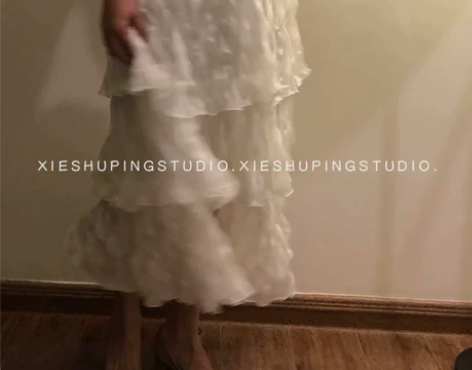 断舍离 斜束瓶 仙气满满白色百褶压褶飘逸三...