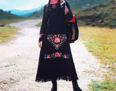 花制作 绣舞 新款原创女装品牌绣花裙子民族...