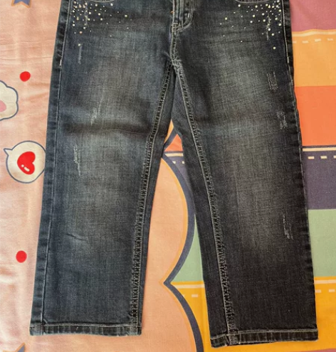 小魔鱼七分牛仔裤 全新剪标，两条都是27码...