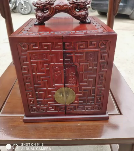 非洲花梨木的精品茶叶收纳盒，木雕工艺你值得...