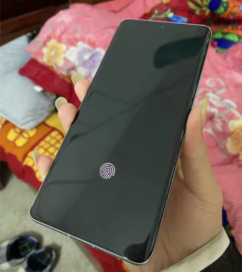 小米12pro骁龙8Gen1，12+256...