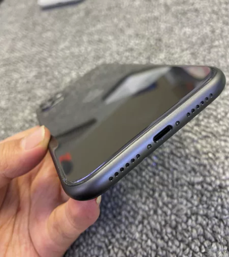 iPhone 11国航储存128G，原机新...