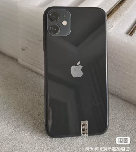 苹果11，国行双卡，128g内存，换过原装...