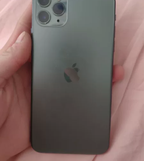 苹果11promax256g帮朋友挂的急出...