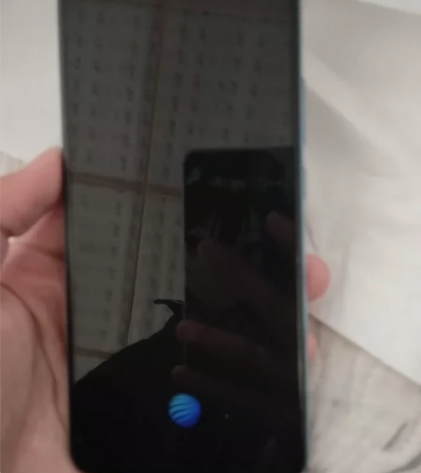 VIVO Z5高性能手机，6十128运行内...