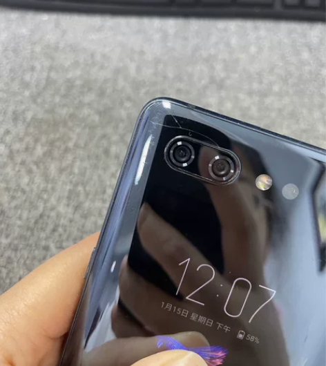 新收：中兴努比亚X 8+128G  晓龙8...