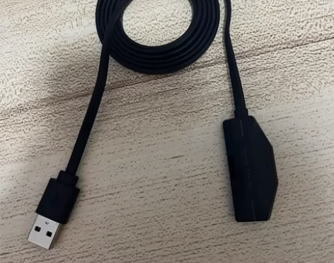 黑鲨游戏手机磁吸充电线 一直没用过收着,刚...