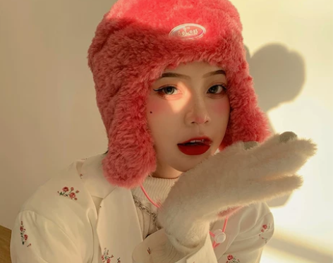 大头岚岚/敲炸街~秋冬玫红毛绒潮雷锋帽保暖...