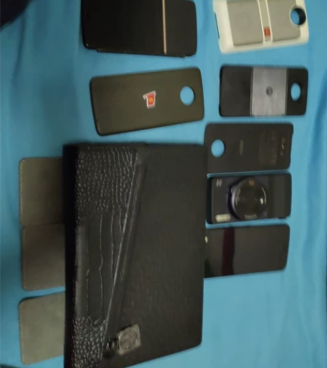 摩托罗拉Z2018手机.模块化手机，6+1...