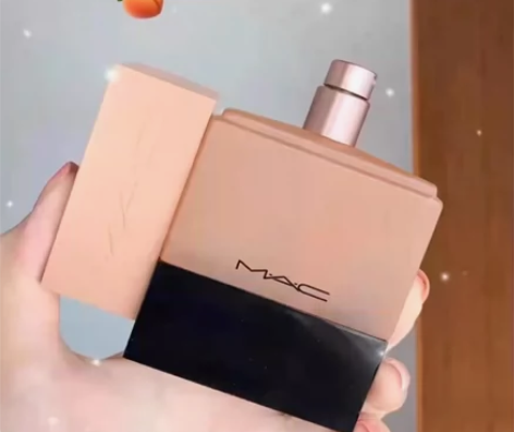 mac焦糖话梅 香水 仅试用一次 带盒全新...