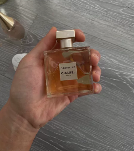 香奈儿嘉伯丽尔香水50ml 感兴趣的话点“...