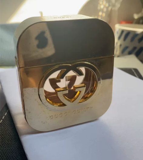 Gucci香水 用了两三次剩余用量如图 保...