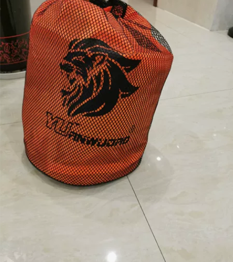 跆拳道护具八件套    九成新.就用过一次...