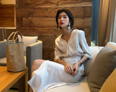 yuqistudio气质裙子女春装2018...