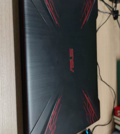 华硕飞行堡垒fx80g，内存88（有一条三...