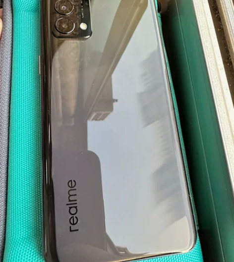 99成新 全套原装 realme 真我Q3...