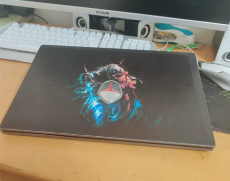 准备换台式了 雷神游戏本 原价九千多买的 ...