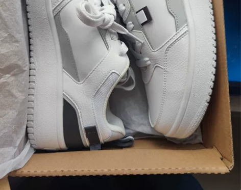 全新Anta安踏板鞋 米白色 41码 货号...