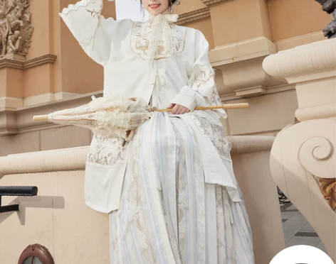 十三余小豆蔻儿[绣球春蔓]圆领对襟袄立领对...