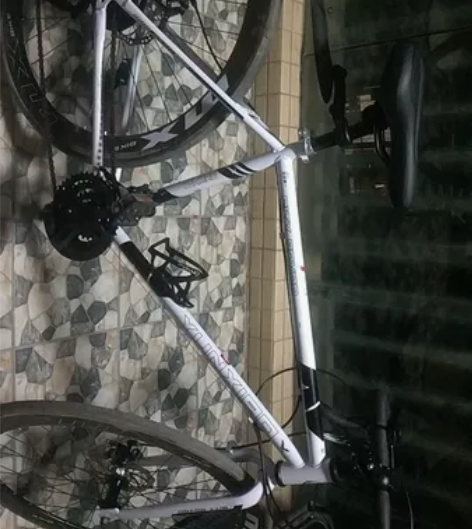 云宵公路自行车,入手不到两星期,手把有点损...